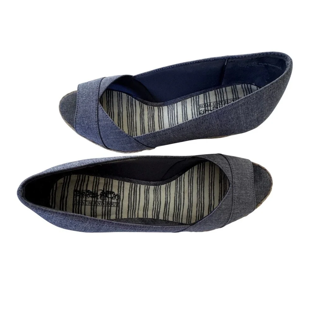 Coach and Four Peep Toe Wedge Size 7.5 Blue Chambray Espadrille Sandals